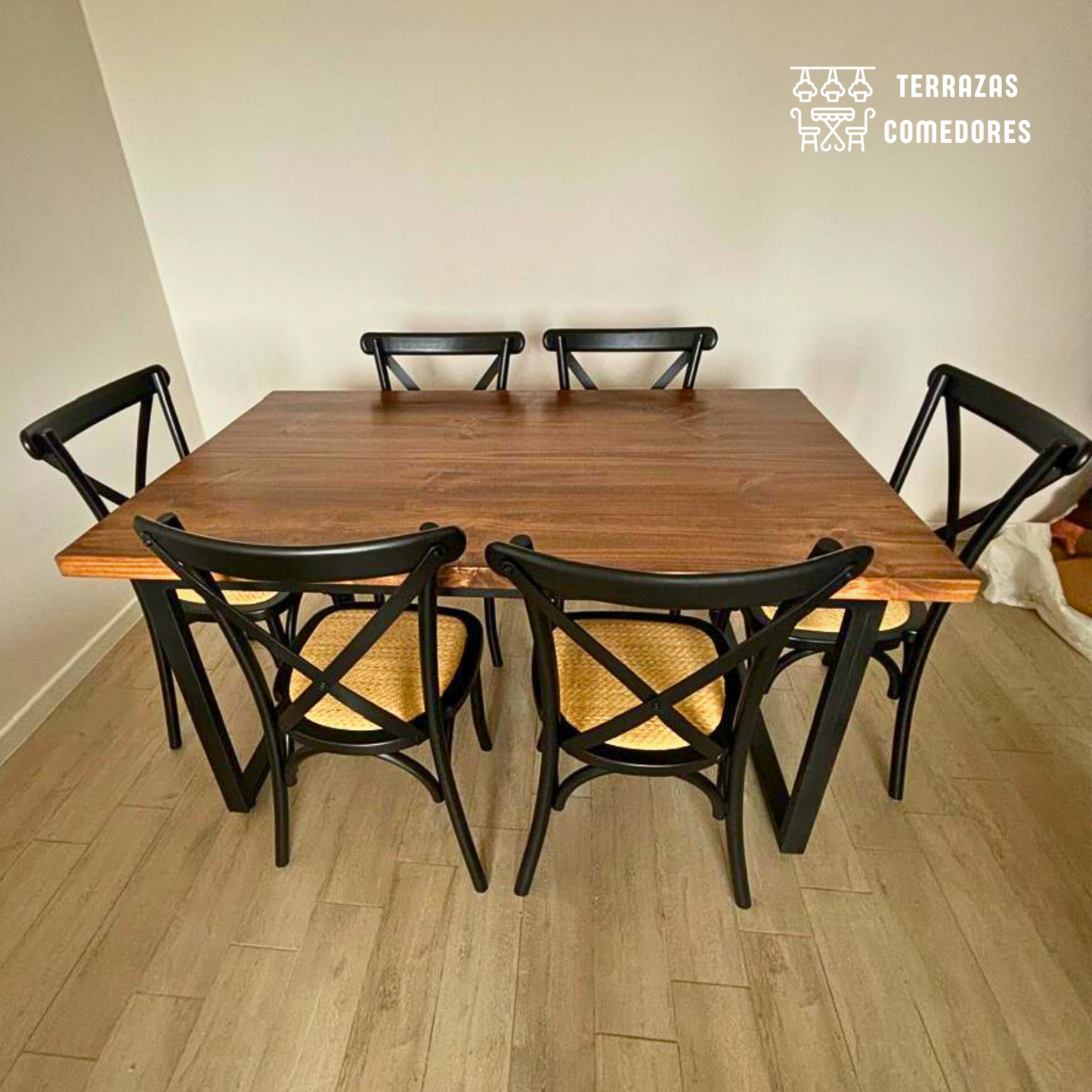 Comedor Industrial 6 personas + sillas de Madera Ratán