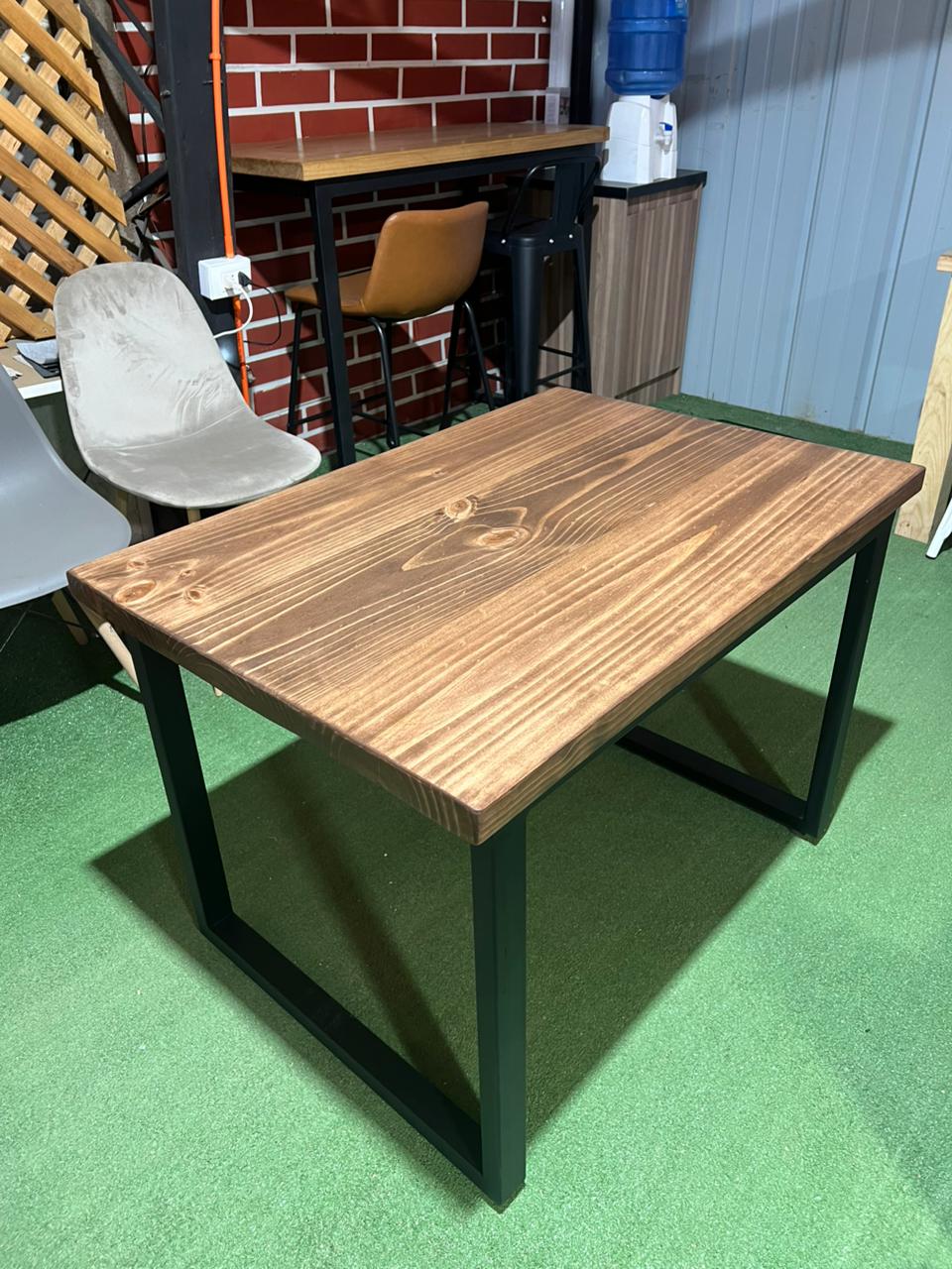 Mesa Industrial 100 a 130 cms