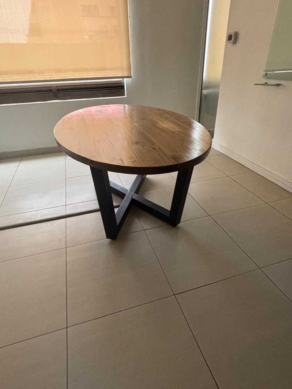 Mesa industrial modelo Almendra