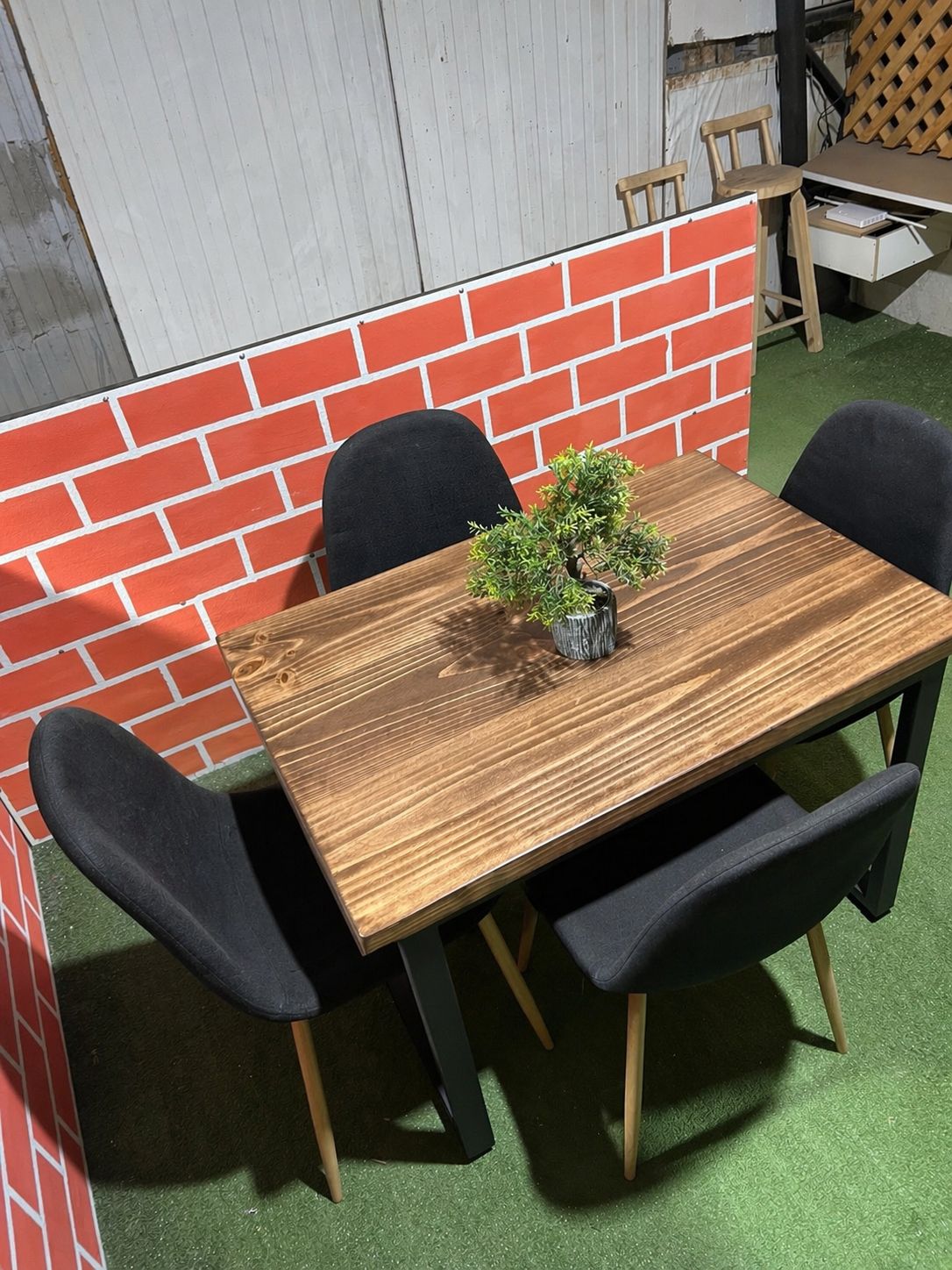 Comedor para 4 personas + sillas a elección